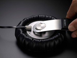 Sony MDR-XB700